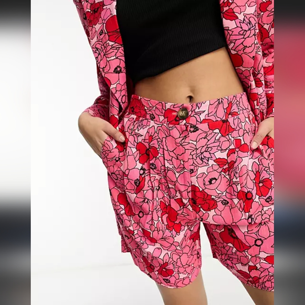 ASOS Design pink floral Mom Suit Shorts size 6